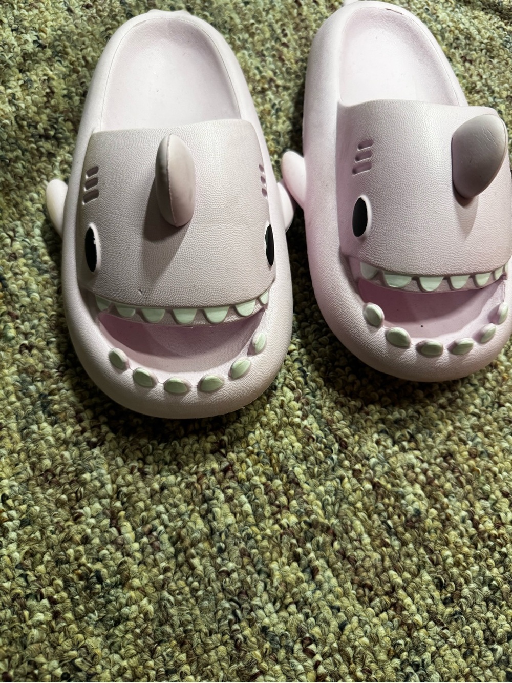 Sandals - Picture 2 of 3